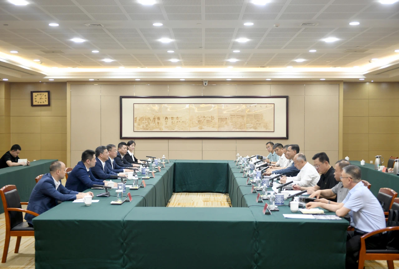20230614王军与山西省委常委 大同市委书记卢东亮举行工作会谈.jpg 20230614王军与山西省委常委 大同市委书记卢东亮举行工作会谈.jpg